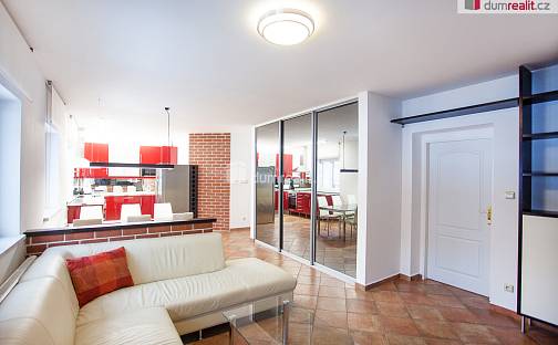 Prodej bytu 2+kk 77 m², Třeboňská, Hluboká nad Vltavou, okres České Budějovice