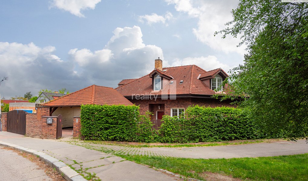 Prodej domu 420 m² s pozemkem 717 m², Praha – náhled fotky 27