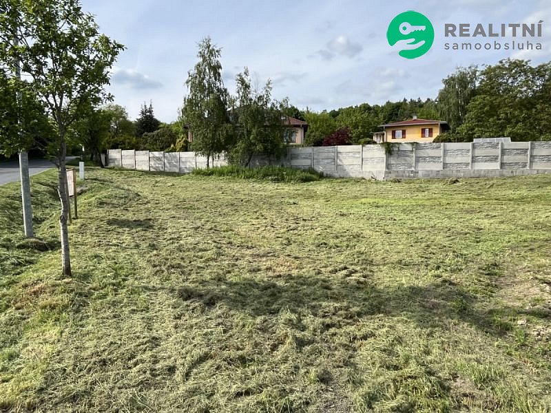 Prodej stavebního pozemku 1 322 m² – fotografie 2