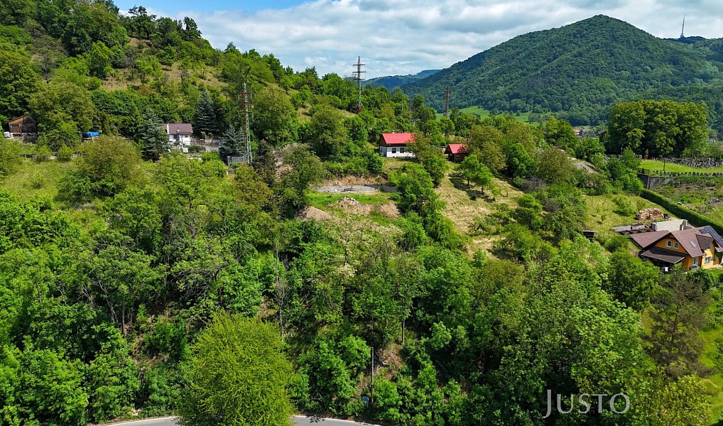 Prodej stavebního pozemku 2 519 m², Povrly – náhled fotky 31