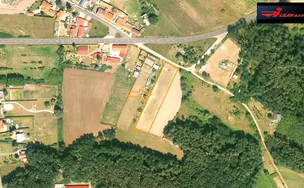 Prodej stavebního pozemku 2 600 m², Bechlín - Předonín, okres Litoměřice