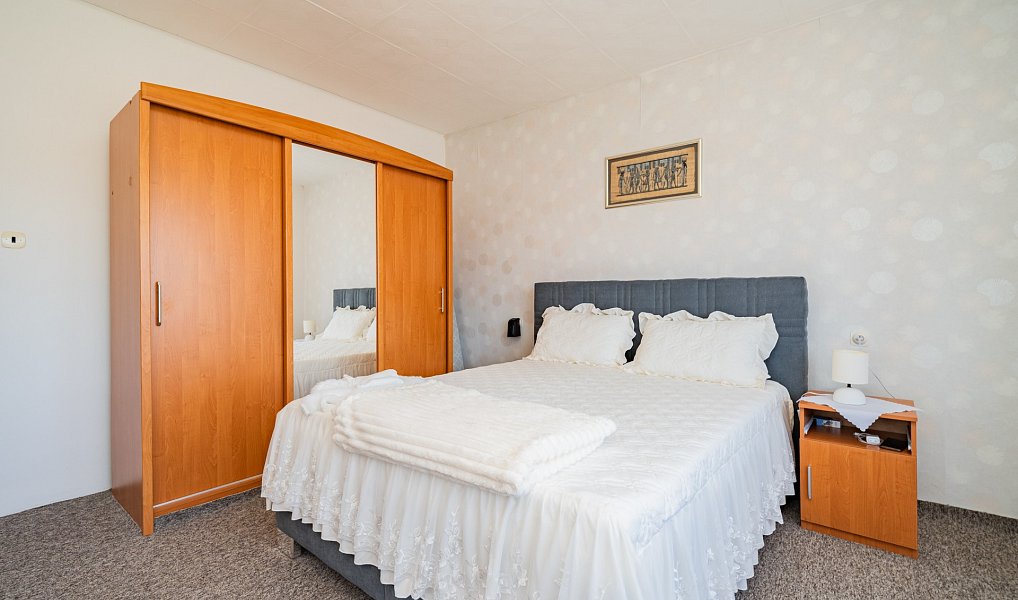 Prodej domu 270 m² s pozemkem 919 m², Tachov – náhled fotky 20