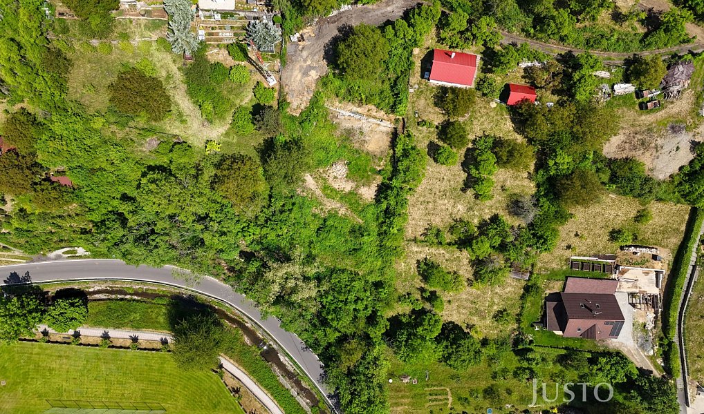 Prodej stavebního pozemku 2 519 m², Povrly – náhled fotky 11