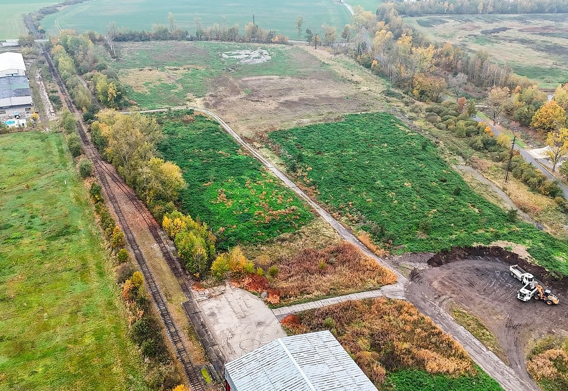 Prodej komerčního pozemku 86 824 m² – fotografie 3