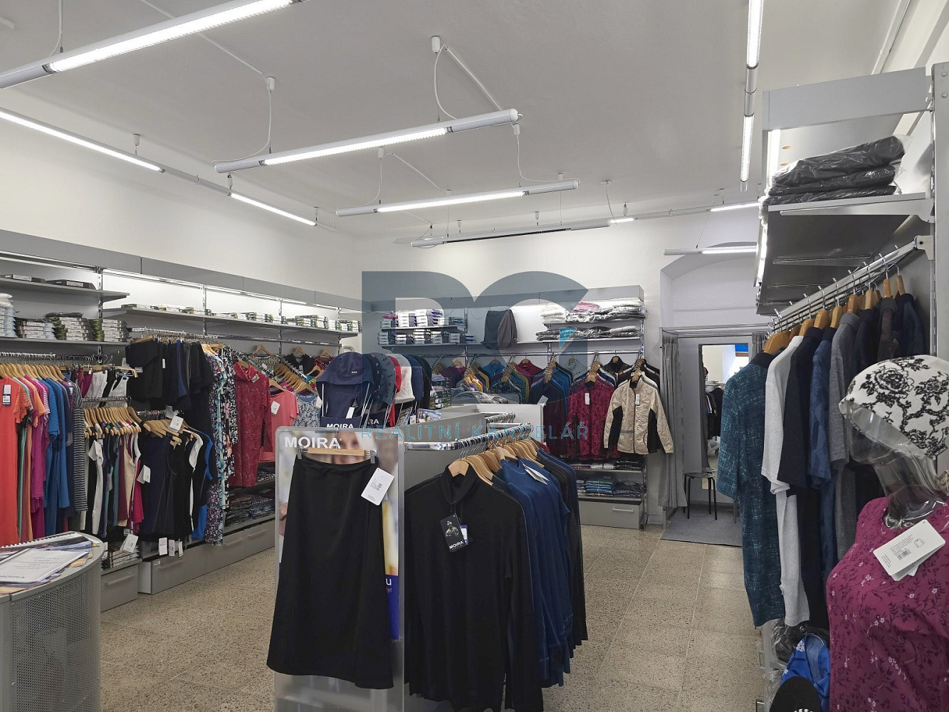 Pronájem obchodních prostor 50 m² – fotografie 3