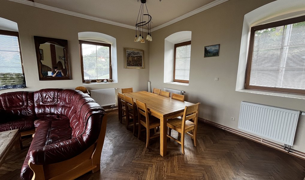 Prodej vily 460 m² s pozemkem 1 773 m², Podhradí – náhled fotky 13