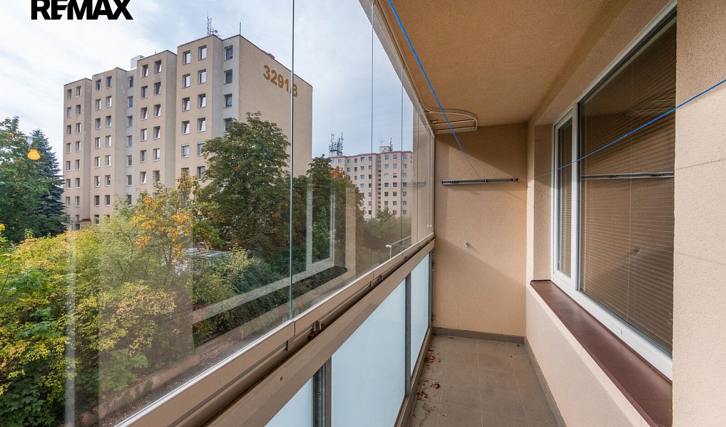 Prodej bytu 3+1 73 m², Praha – náhled fotky 2