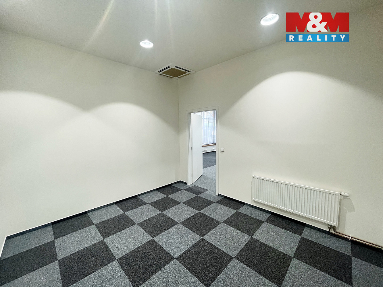 Pronájem obchodních prostor 280 m² — photo 5