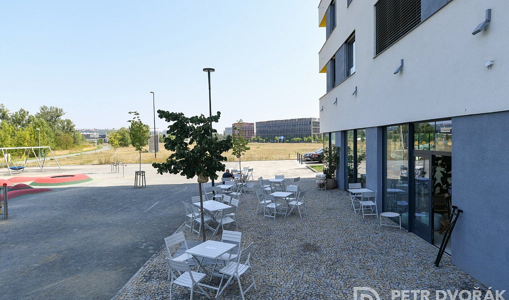 Pronájem bytu 2+kk 58 m², Praha – náhled fotky 28