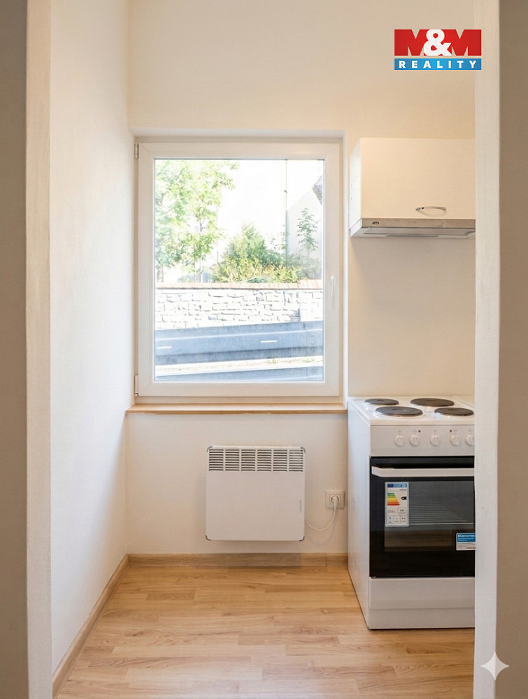 Pronájem bytu 1+kk 22 m² – fotografie 4