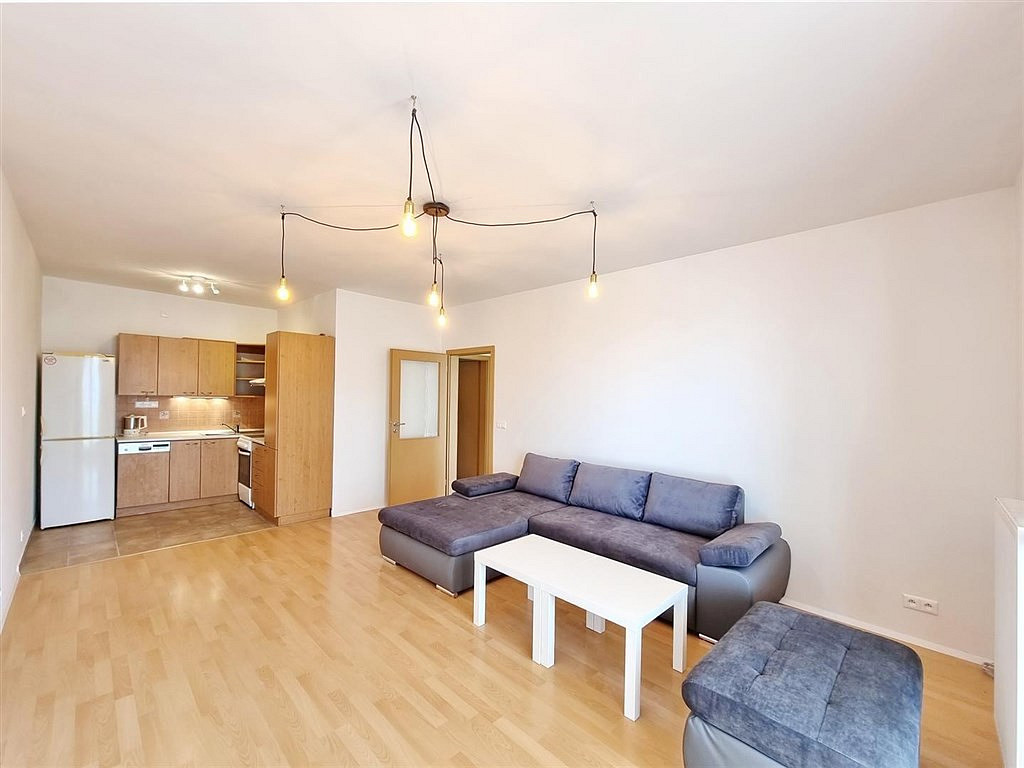 Pronájem bytu 2+kk 55 m² — photo 2