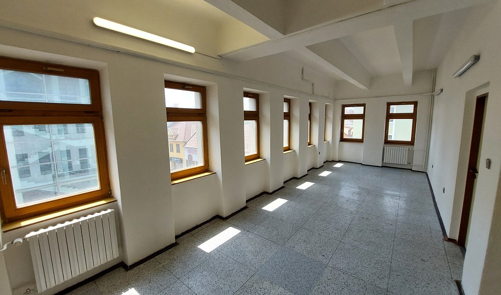Pronájem kanceláře 20 m², Uherský Brod – náhled fotky 4