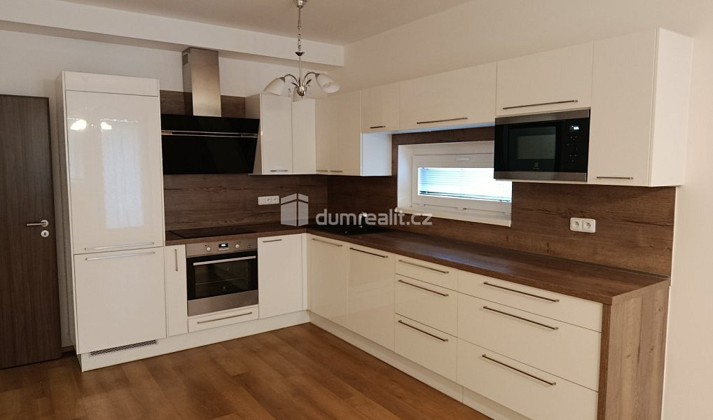 Pronájem bytu 2+kk, 57 m², Střížkov - Praha 9, Praha