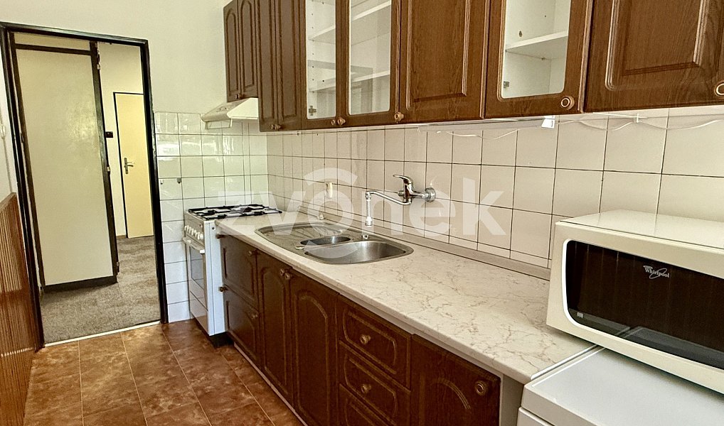 Pronájem bytu 3+1 90 m², Zlín – náhled fotky 6