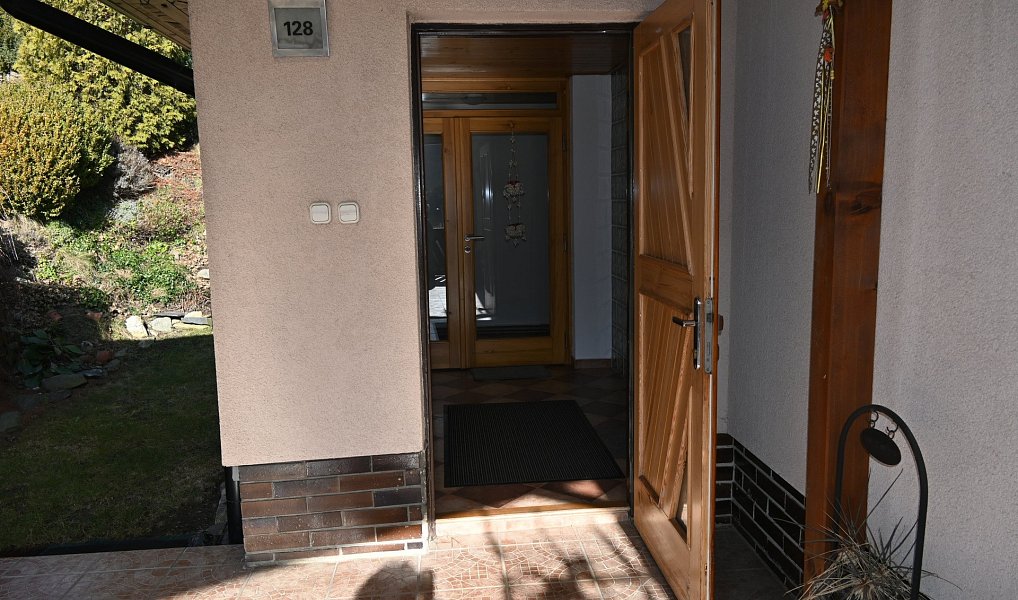 Prodej domu 302 m² s pozemkem 800 m², Oborná – náhled fotky 37