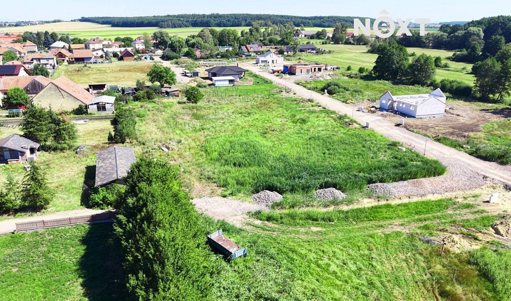 Prodej stavebního pozemku 1 290 m², Strašov – náhled fotky 8