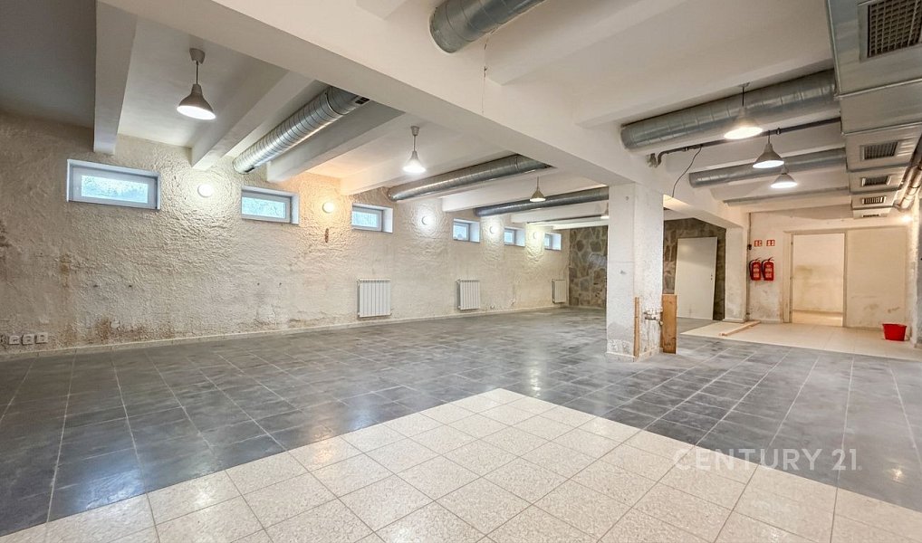 Pronájem obchodních prostor 140 m², Adamov – náhled fotky 2