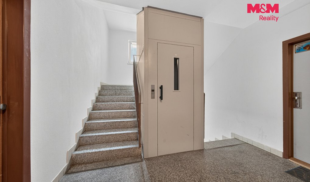 Prodej bytu 1+kk 30 m², Třeboň – náhled fotky 8