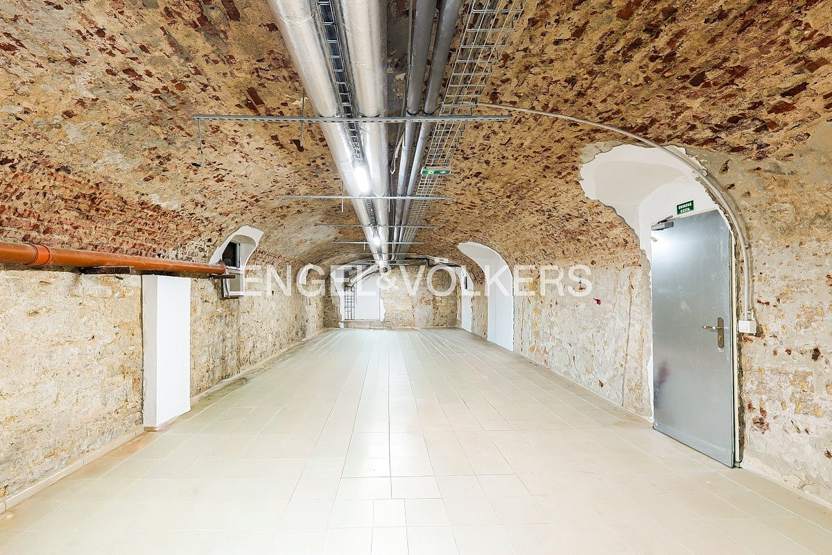 Pronájem skladovacích prostor 77 m² – fotografie 2