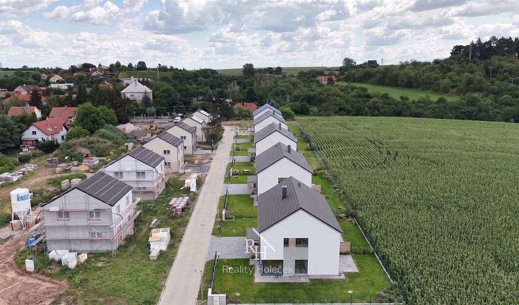Prodej stavebního pozemku 6 413 m², Klučov – náhled fotky 3