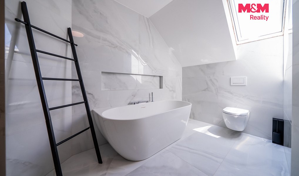 Prodej domu 170 m² s pozemkem 1 928 m², Blansko – náhled fotky 19