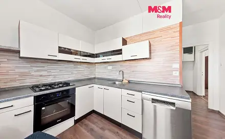 Prodej bytu 3+1 54 m², Říjnová, Chodov, okres Sokolov