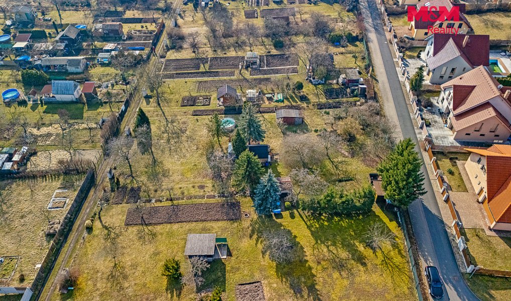 Prodej zahrady 1 053 m², Louny – náhled fotky 13