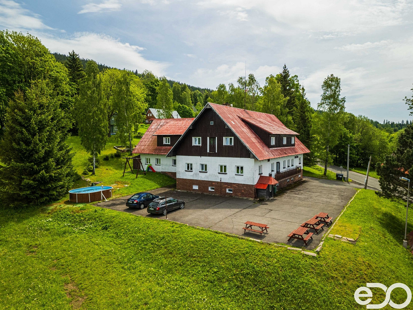 Prodej ubytovacího objektu 906 m² – fotografie 4