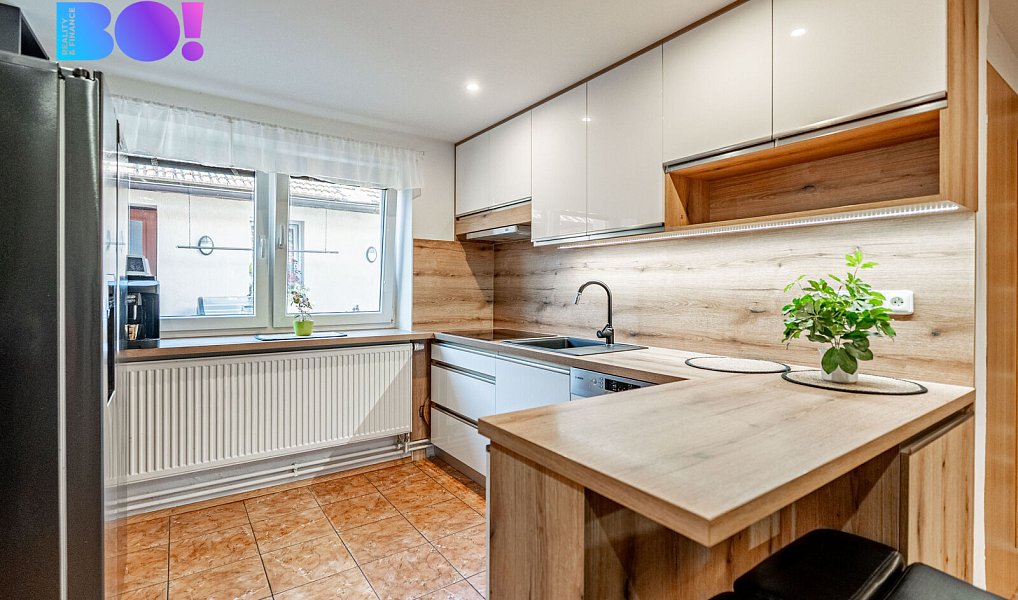 Prodej domu 180 m² s pozemkem 216 m², Znojmo – náhled fotky 3