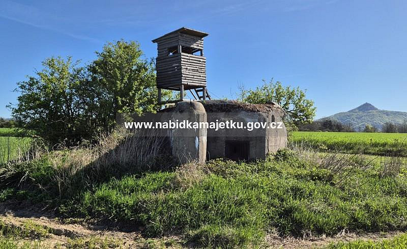 Pozemek p. č. 4648/9 včetně stavby bez čp/če (řopík) k. ú. Mimoň