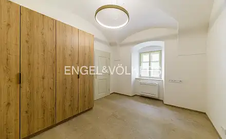 Pronájem bytu 2+kk 50 m², Nosticova, Praha 1 - Malá Strana