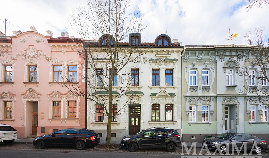 Prodej rodinného domu, 378 m², Chomutov