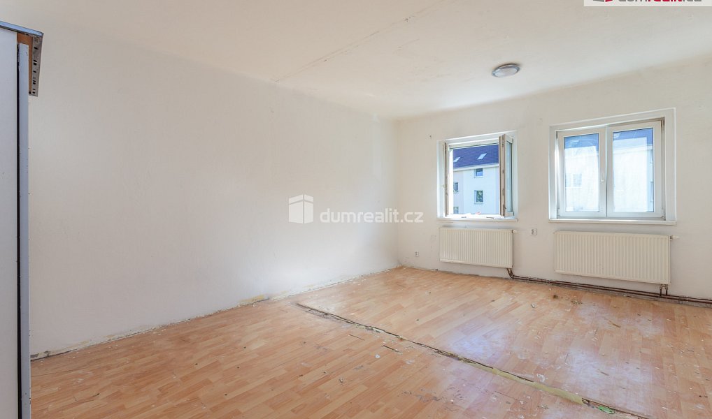 Prodej domu 360 m² s pozemkem 657 m², Králův Dvůr – náhled fotky 12