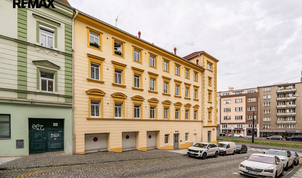 Pronájem bytu 2+kk 68 m², Praha – náhled fotky 21