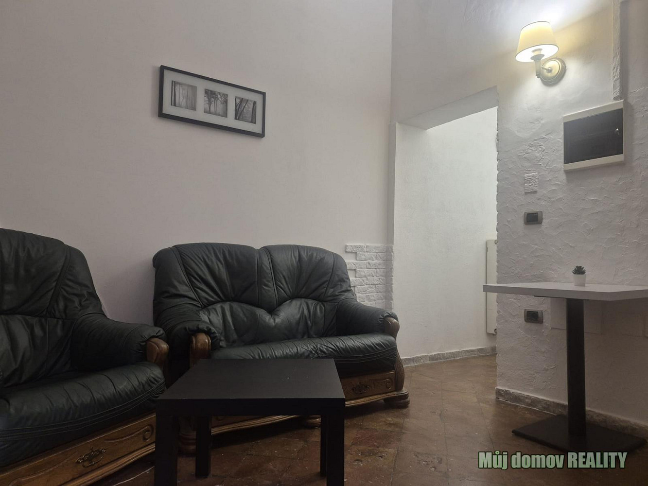 Pronájem bytu 1+1 28 m² – fotografie 2
