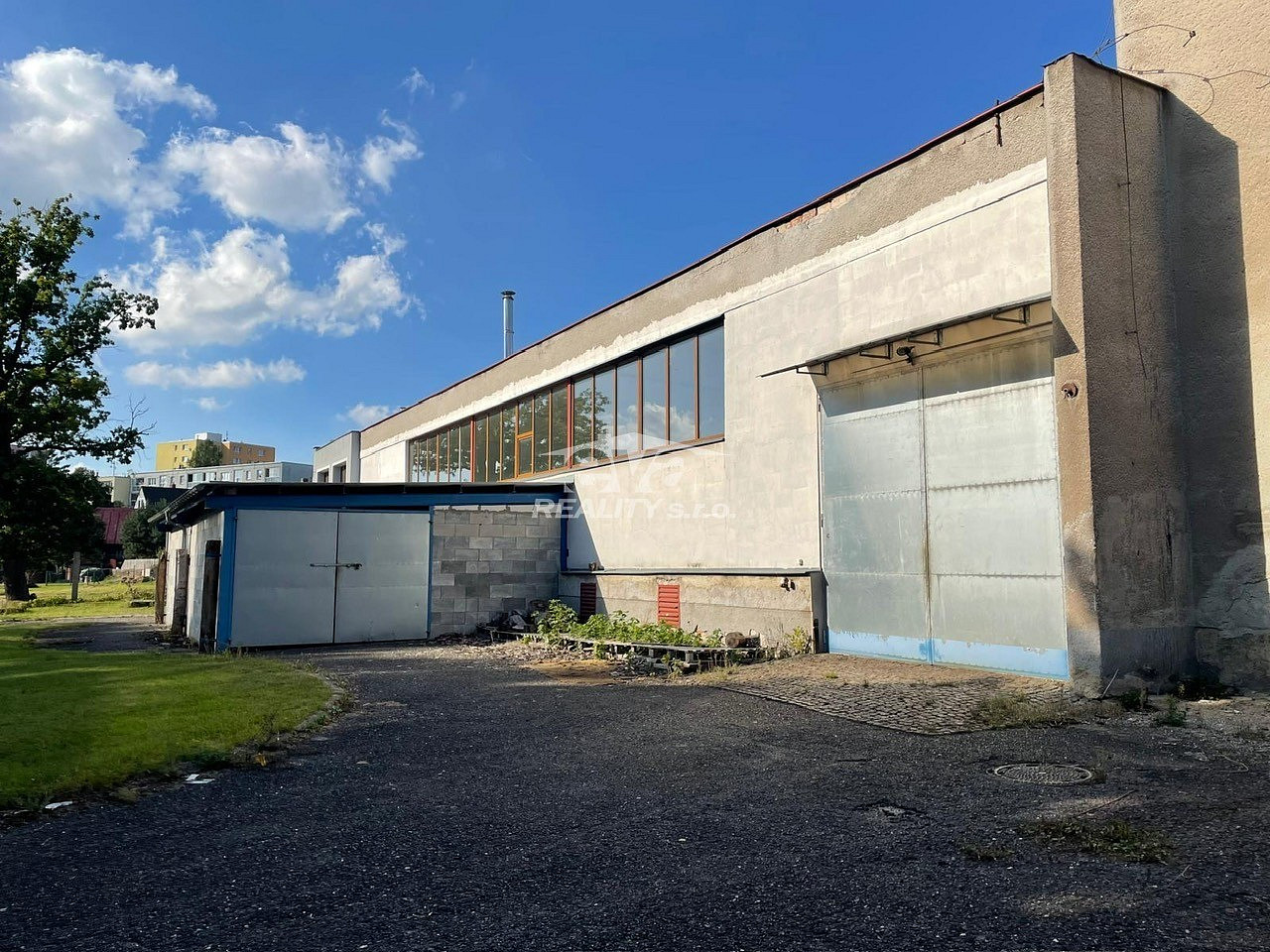 Prodej výrobních prostor 830 m²