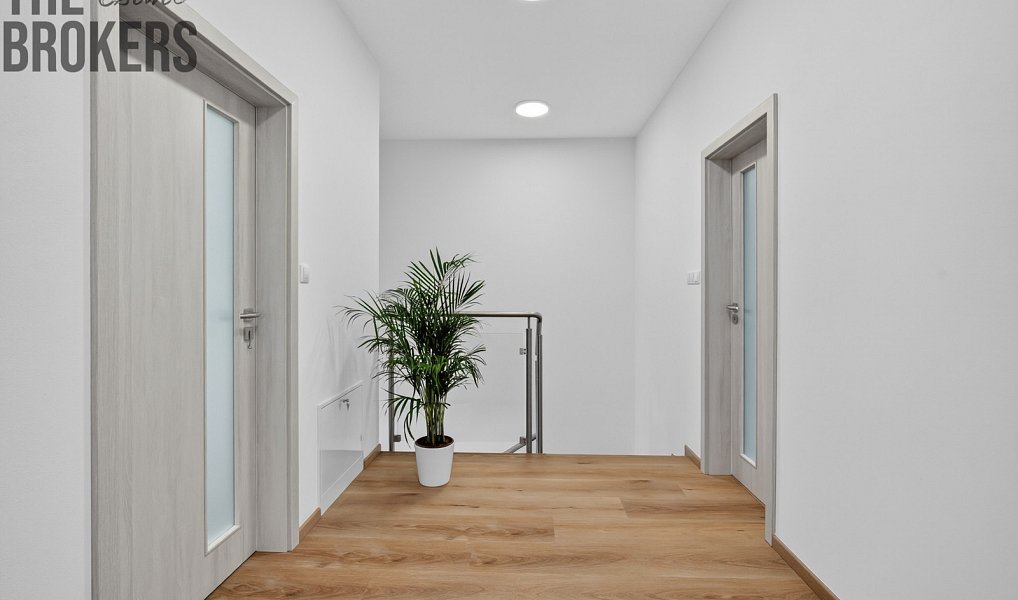 Pronájem domu 151 m² s pozemkem 569 m², Benešov – náhled fotky 25