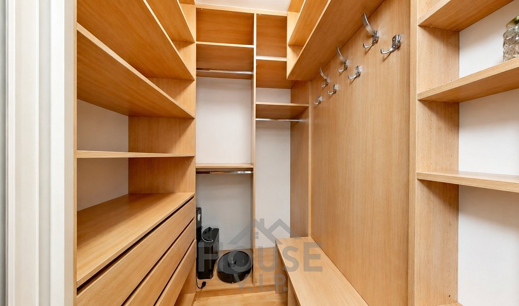 Prodej bytu 1+kk 34 m², Praha – náhled fotky 2