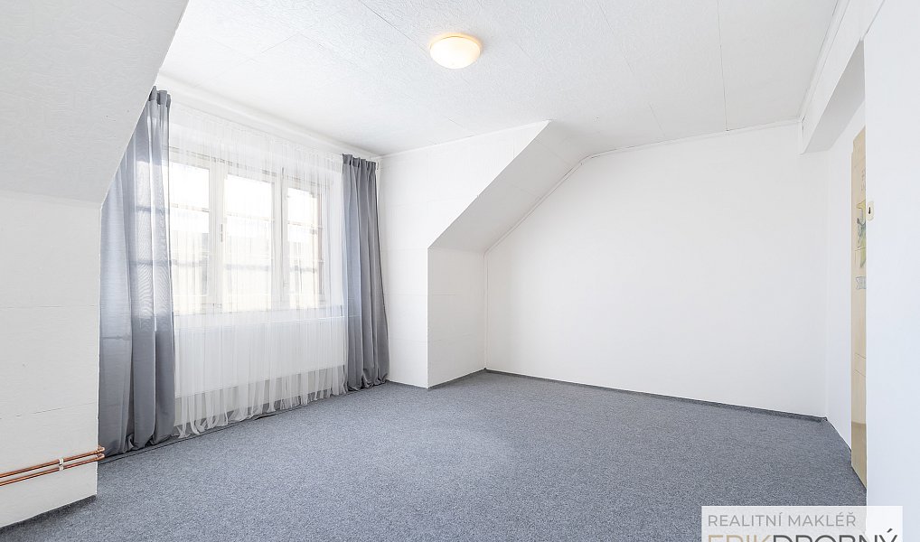 Prodej domu 174 m², Pardubice – náhled fotky 8