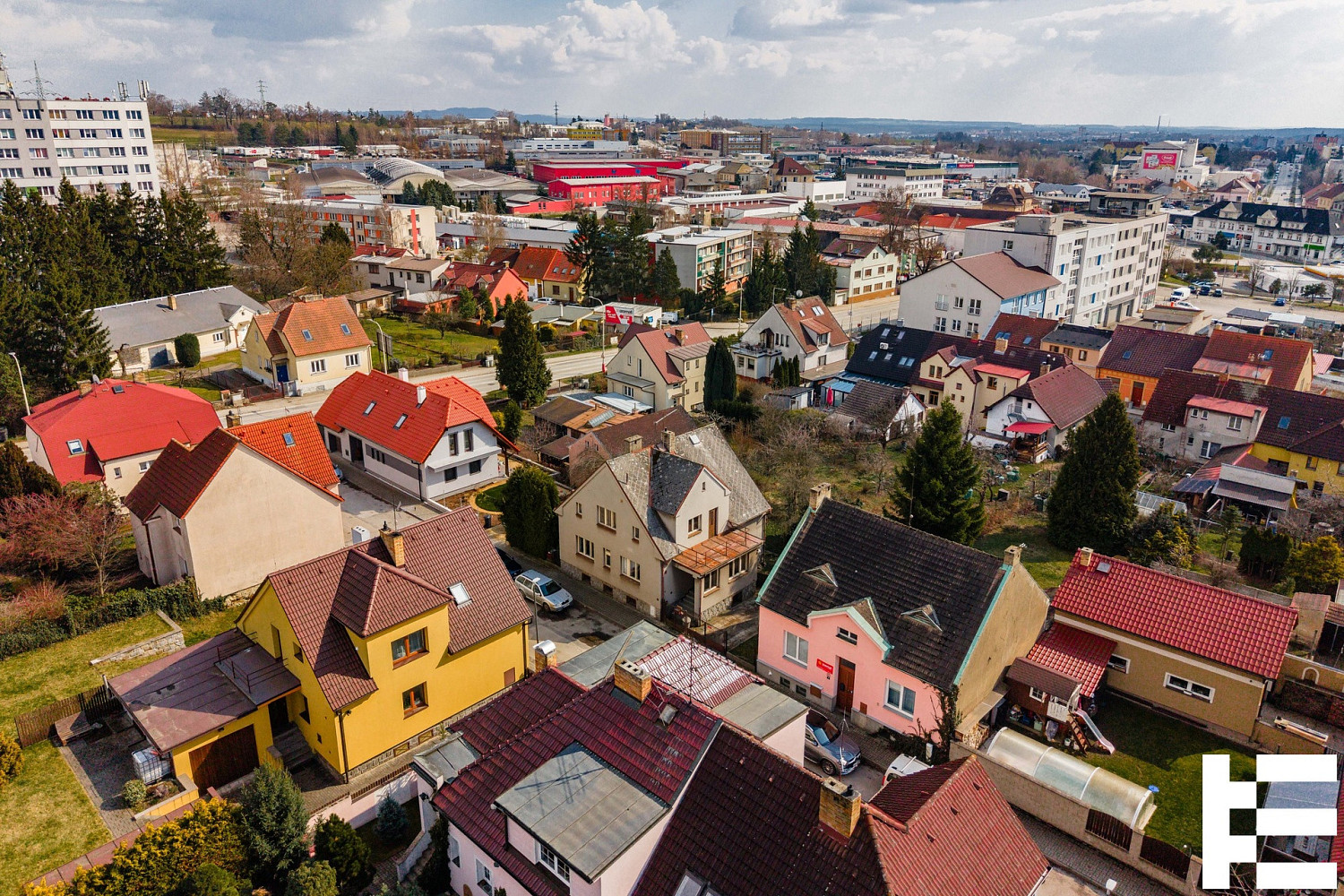 Prodej domu 184 m² s pozemkem 404 m² — photo 2
