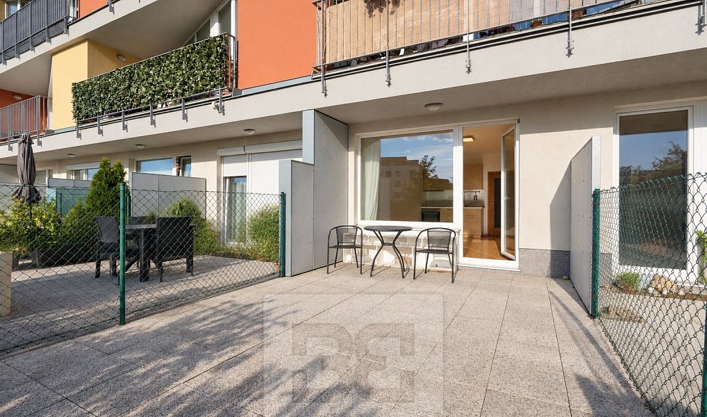 Prodej bytu 1+kk 31 m², Praha – náhled fotky 6