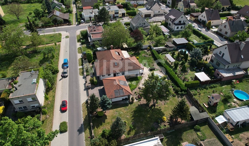 Prodej stavebního pozemku 812 m², Kosmonosy – náhled fotky 3