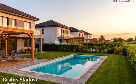 Prodej stavebního pozemku 600 m², Bezděkov, okres Pardubice