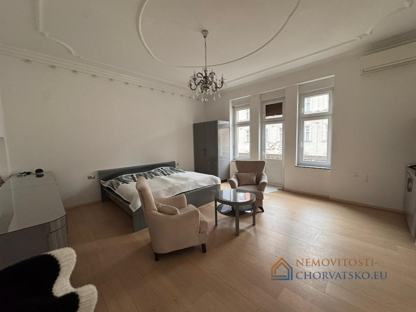 Prodej bytu 2+kk 130 m² - Widok 3