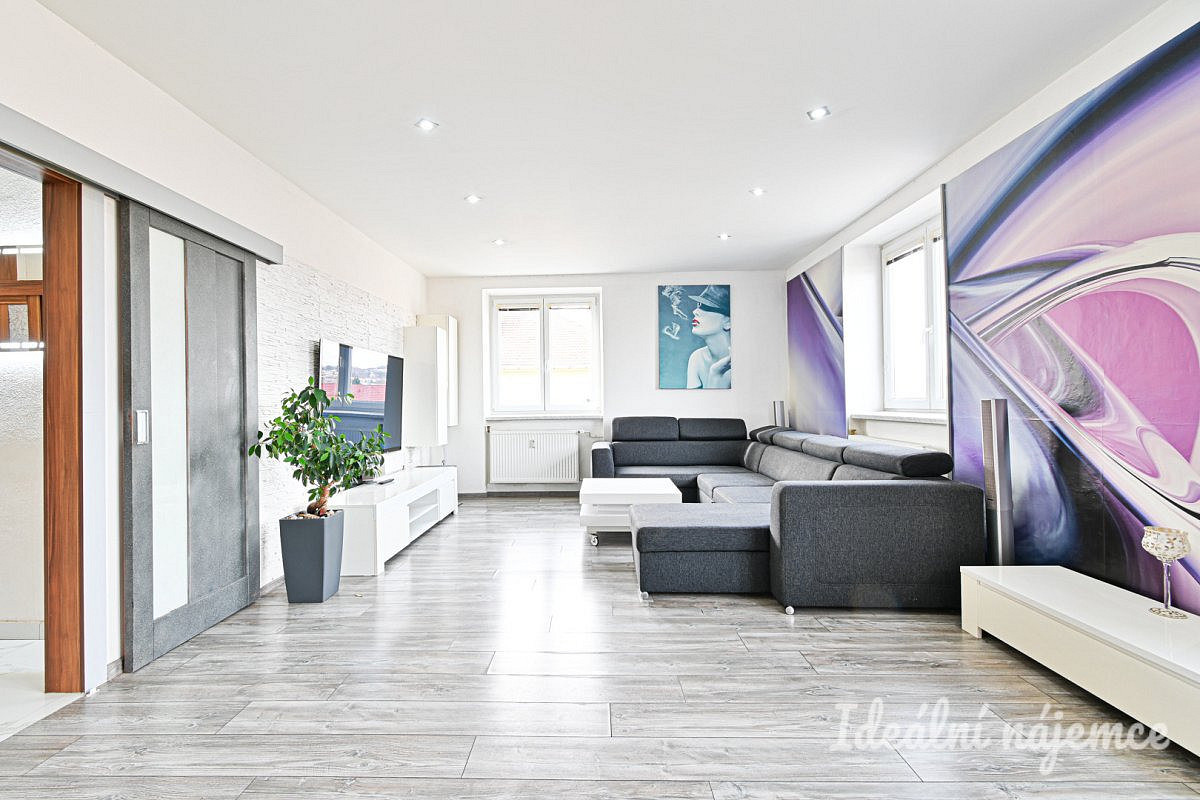 Pronájem bytu 2+1 74 m²