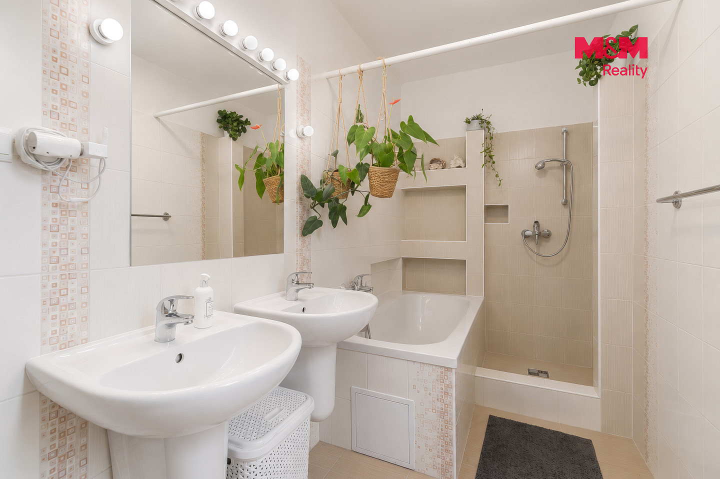 Prodej domu 190 m² s pozemkem 970 m² — photo 4