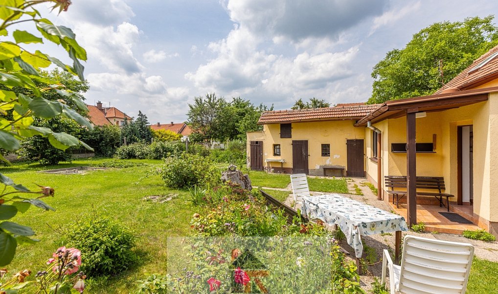 Prodej domu 130 m² s pozemkem 812 m², Kounice – náhled fotky 36