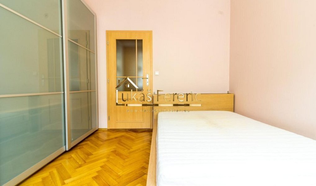 Pronájem bytu 2+kk 53 m², Praha – náhled fotky 7
