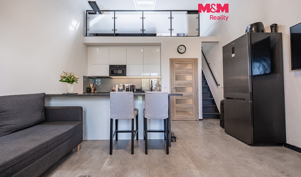 Prodej bytu 1+kk 40 m², Praha – fotka 1 z 18