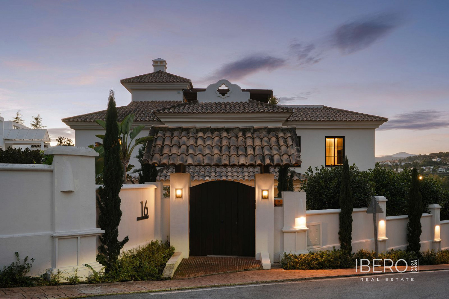 Casa 7+kk – Marbella, Nueva Andalucía - Vista 2